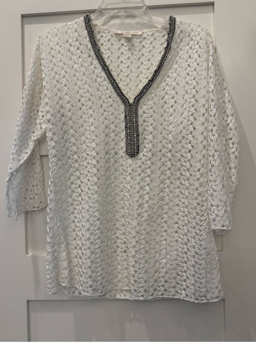 Boston Proper White Open Crochet Tunic with Beaded V-Neck XXS